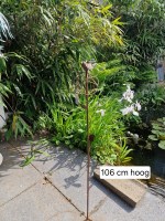 Tuinsteker bol met vogel