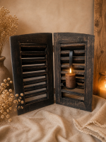 louvreluik, houten luik, landelijk interieur, industrieel wonen, stoer decoratie, sobere stijl, brocante woonaccessoires, houten shutters, decoratief luik, landelijke woonstijl, xl louvreluik, interieurdecoratie hout